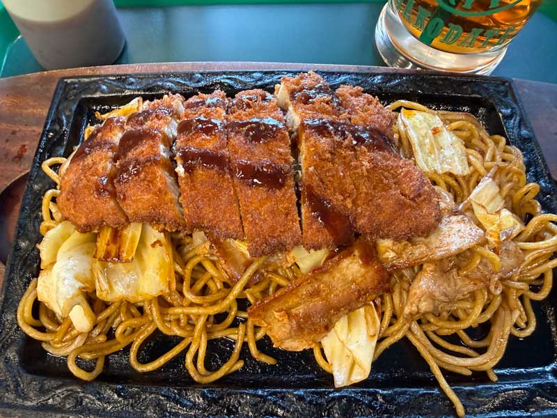 ラッキーピエロ トンカツやきそば